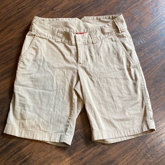 The North Face Khaki Shorts - Size 6 - Picture 1 of 11